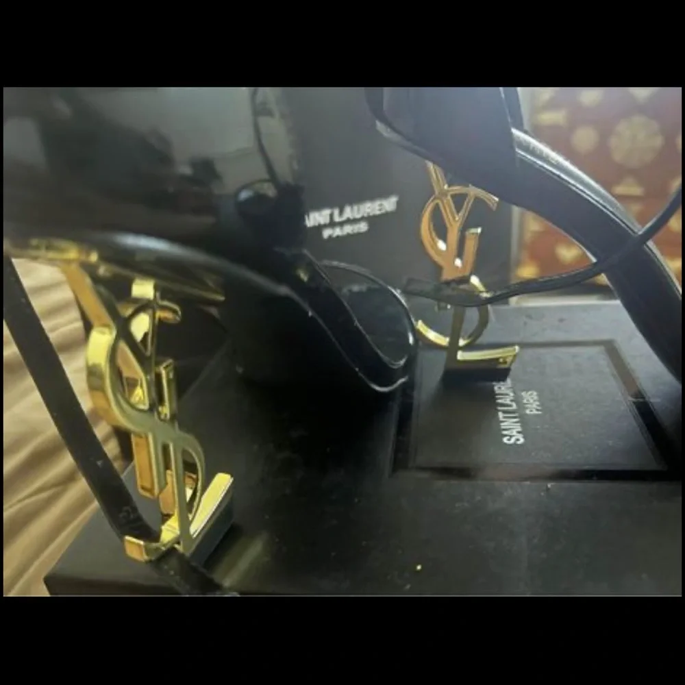 YSL HEELS - Picture 5 of 5
